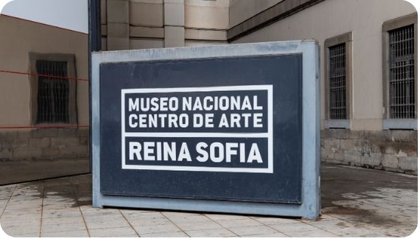 Panel en el Museo Reina Sofia de Madrid